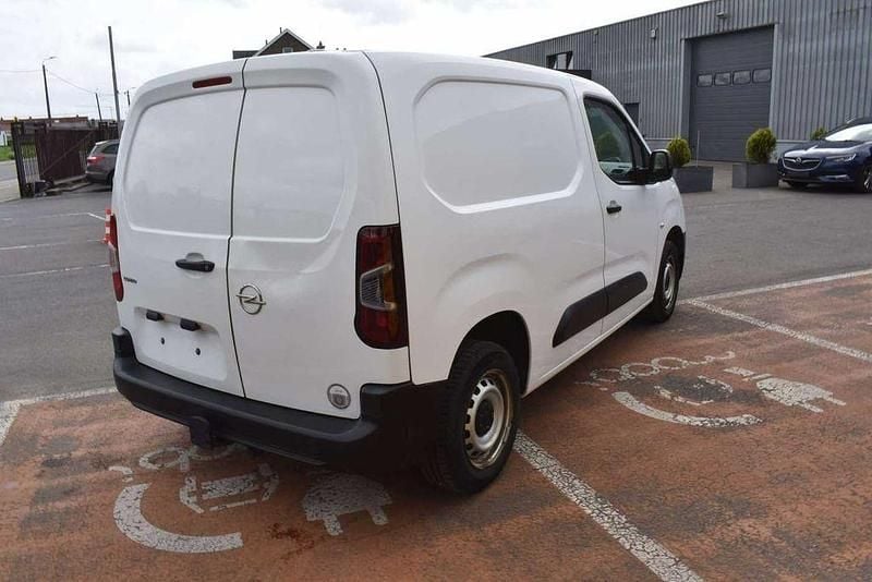 Gebraucht Opel Combo Comfort 76 PS (55 kW) 2019 Weiß Van / Kleinbus