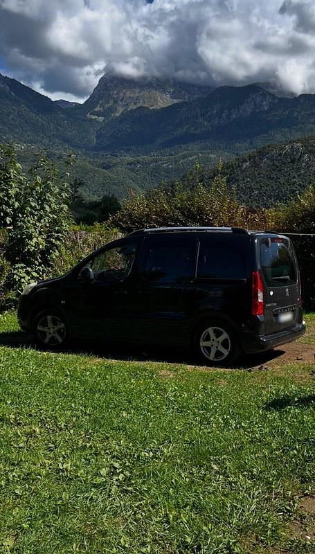 Gebraucht Peugeot Partner Tepee 120 PS (88 kW) 2012 Schwarz Van / Kleinbus