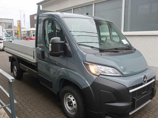 Neu Opel Movano 140 PS (102 kW) 2025 Rot Van