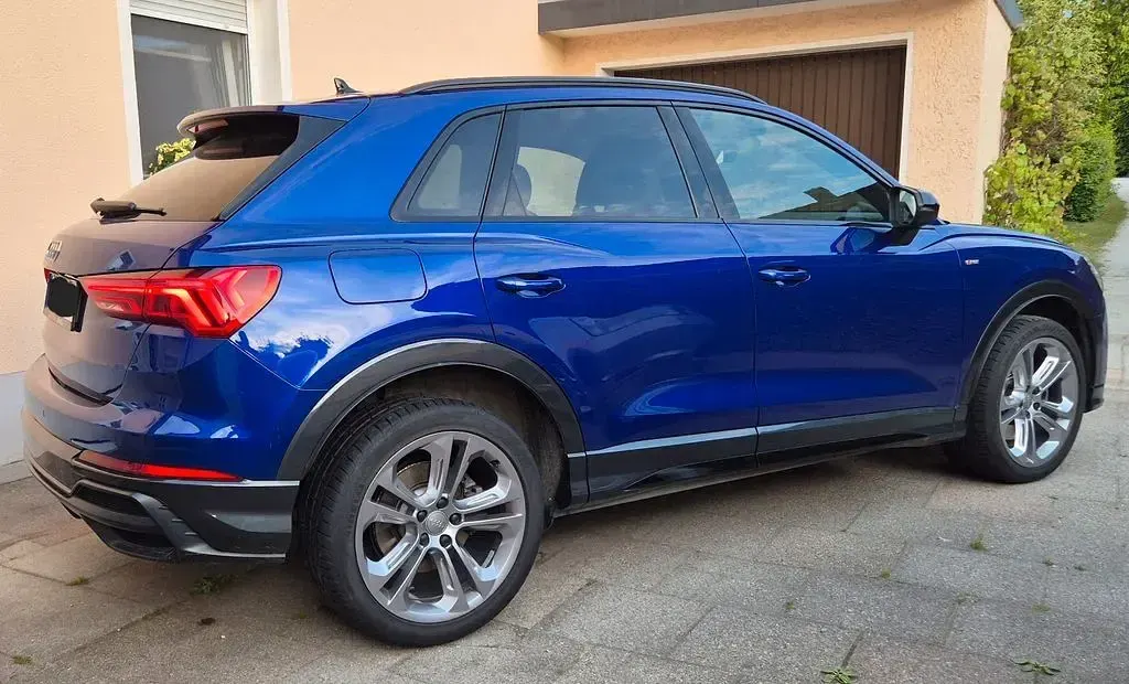 Gebraucht Audi Q3 S-Line 230 PS (169 kW) 2019 Blau SUV