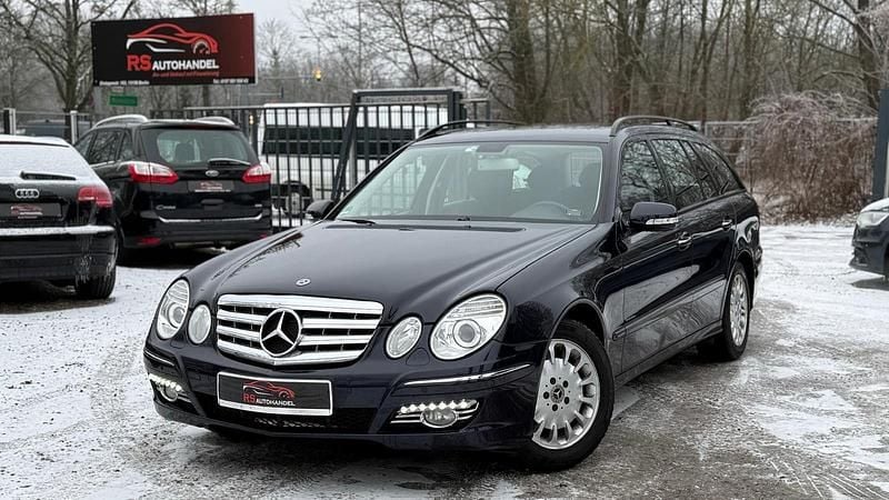 Gebraucht Mercedes E200 Elegance 184 PS (135 kW) 2007 Blau Kombi