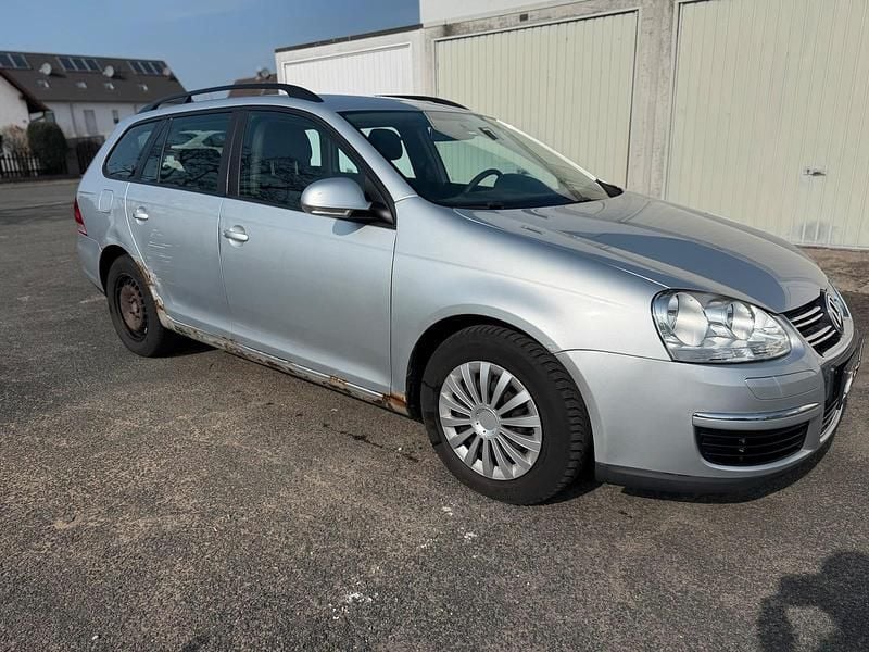 Gebraucht VW Golf V 105 PS (77 kW) 2008 Silber Kombi