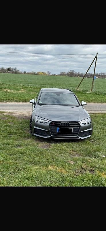 Gebraucht Audi S4 Ambiente 354 PS (260 kW) 2018 Grau Kombi