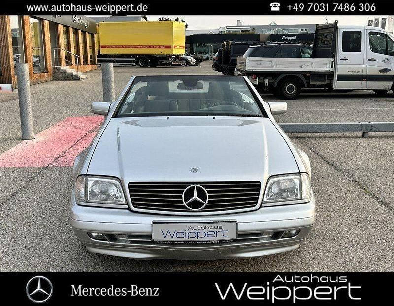 Silber Gebraucht 1998 Mercedes SL320 Cabrio | 25.950 € (Fairer Preis) - Bild 1/4