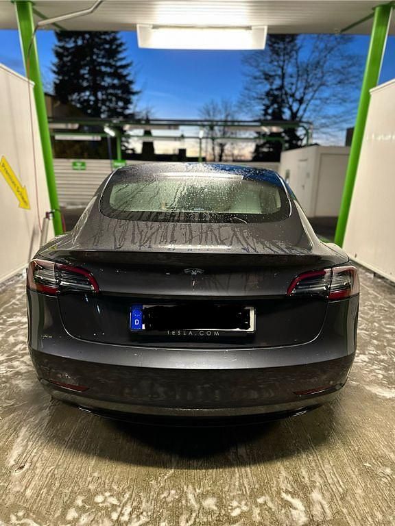 Gebraucht Tesla Model 3 Standard Range Plus 239 kW (325 PS) 2021 Grau Limousine