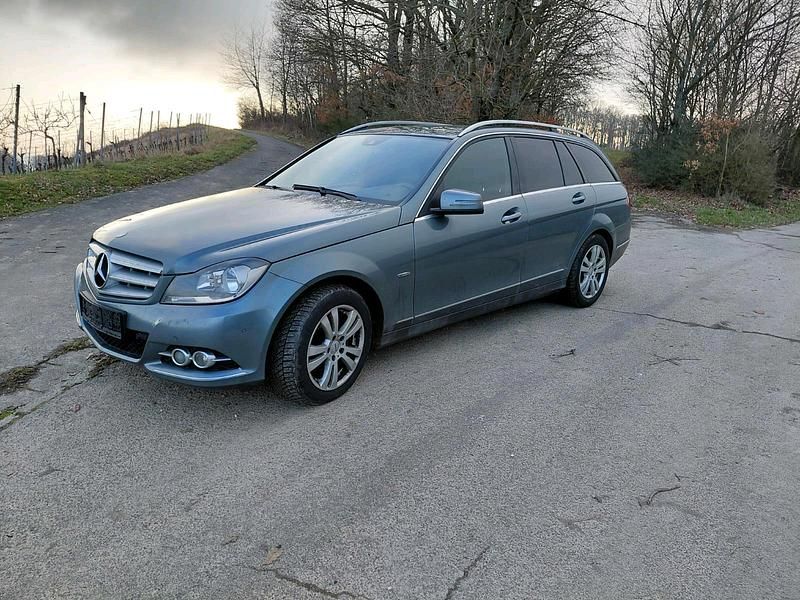 Gebraucht Mercedes C220 170 PS (125 kW) 2011 Kombi