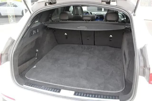 Usado Mercedes E200 AMG 204 CV (150 kW) 2025 Blanco Familiar