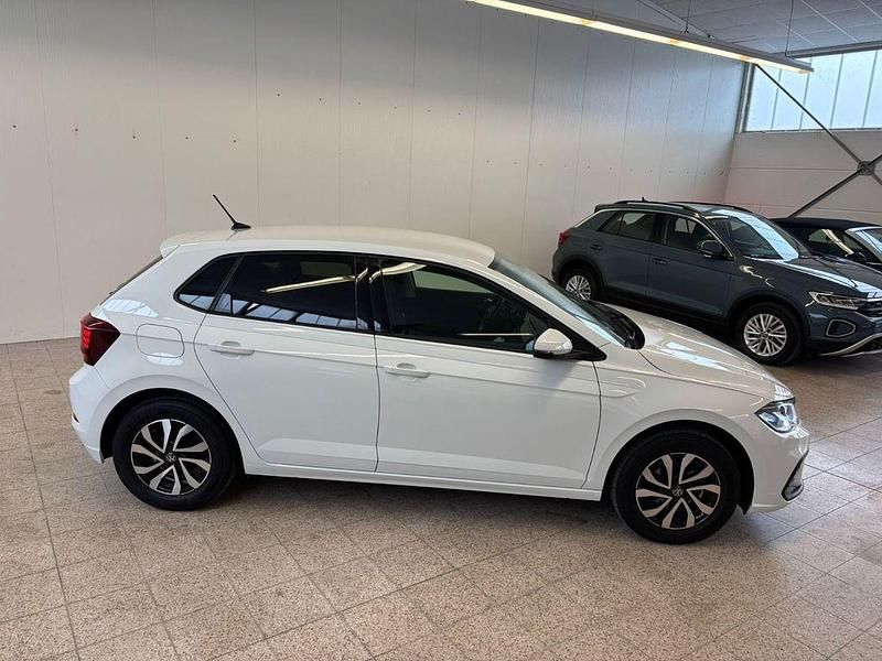 Gebraucht VW Polo Active 80 PS (58 kW) 2022 Weiß Kleinwagen