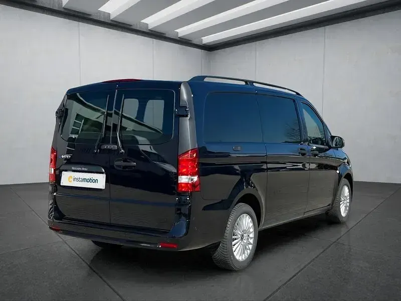 Gebraucht Mercedes e-Vito 85 kW (116 PS) 2024 Schwarz Van