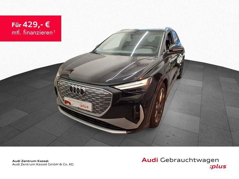 Mythosschwarz metallic Gebraucht 2022 Audi Q4 e-tron Ambiente SUV | 33.990 € (Fairer Preis) - Bild 1/3