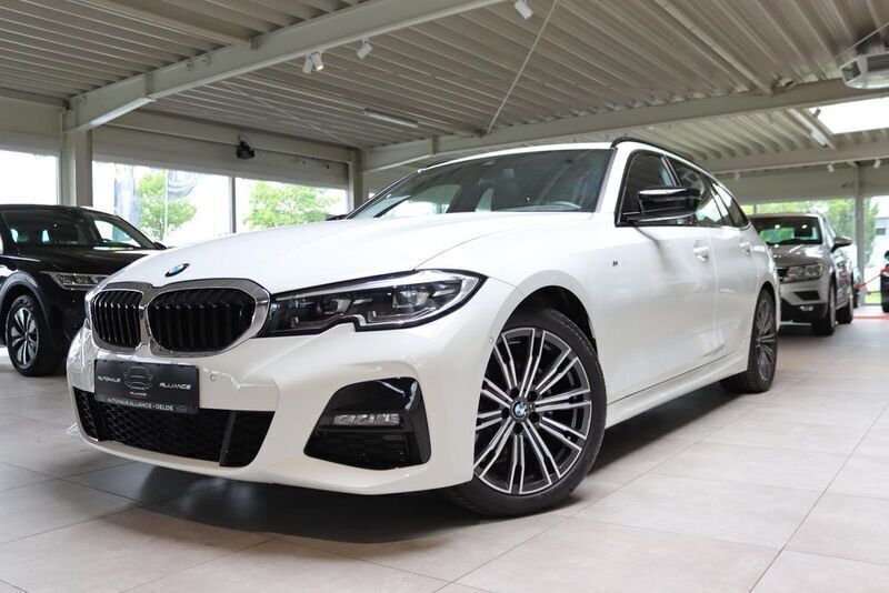 Weiß Gebraucht 2021 BMW 320 M Sport Kombi | 39.990 € (Teuer) - Bild 1/4