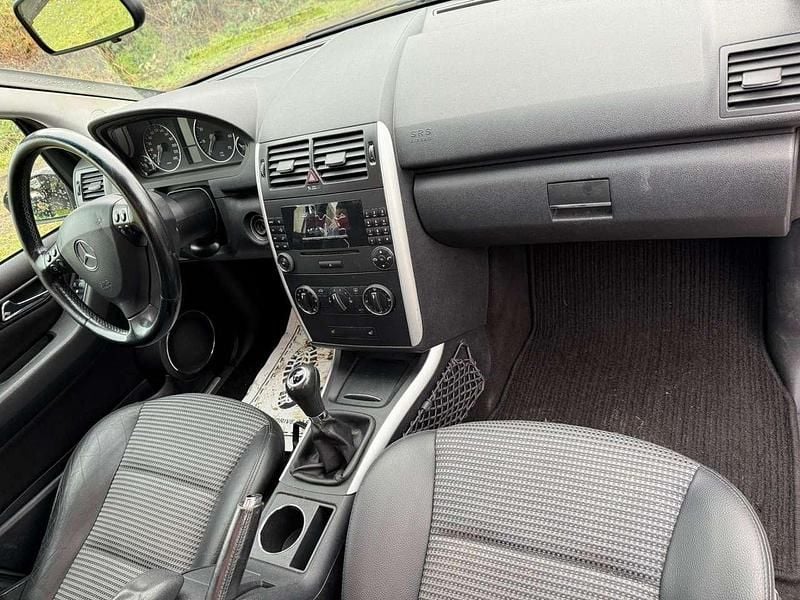 Gebraucht Mercedes A200 Avantgarde 136 PS (100 kW) 2005 Silber Limousine