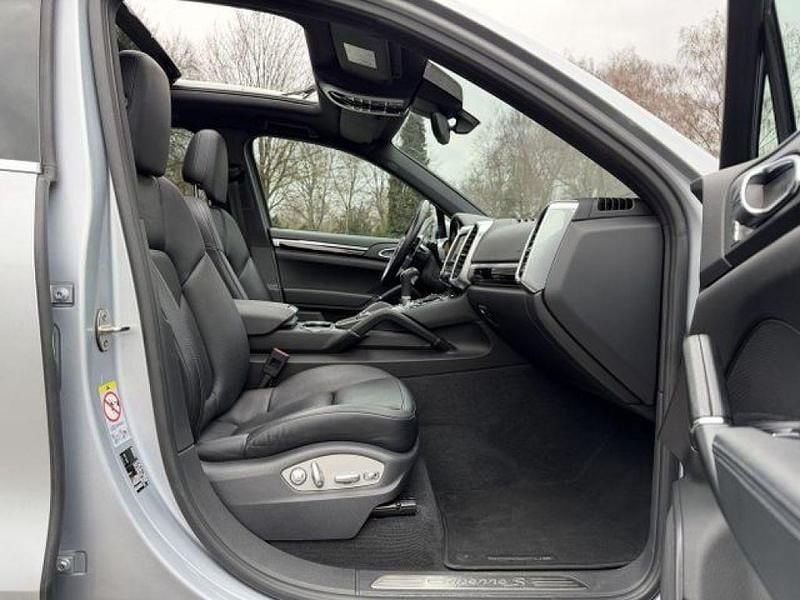 Gebraucht Porsche Cayenne S 416 PS (305 kW) 2014 Rhodiumsilbermetallic (metallic) SUV