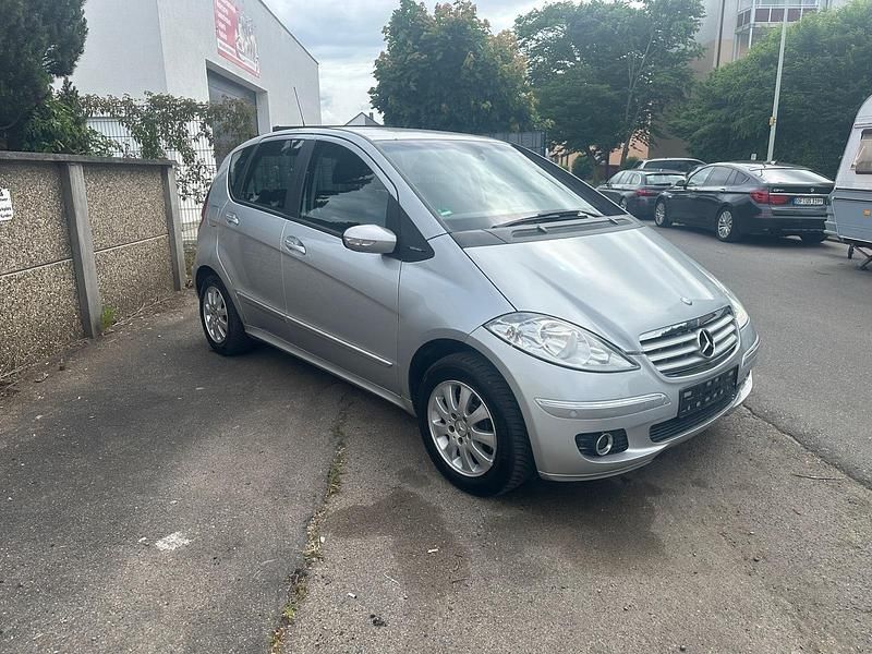 Silber Gebraucht 2004 Mercedes A150 Kleinwagen | 1.990 € (Fairer Preis) - Bild 1/4