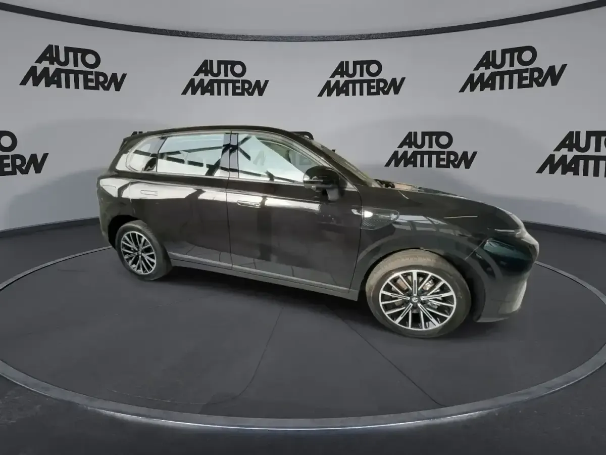 Neu Leapmotor B10 117 kW (160 PS) 2026 Schwarz SUV