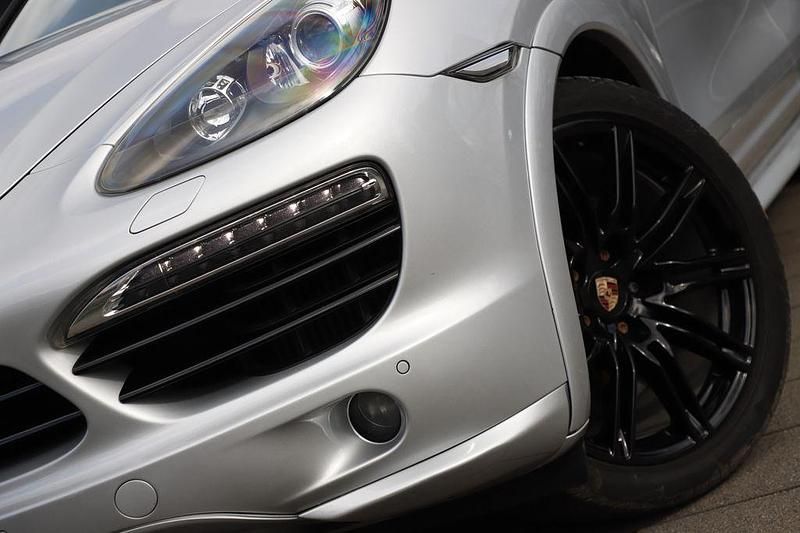Second-hand Porsche Cayenne Sport 245 CP (180 kW) 2013 Argintiu SUV