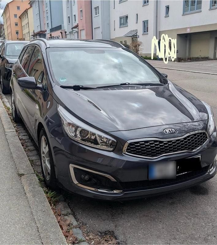 Gebraucht Kia ProCeed 135 PS (99 kW) 2017 Grau Kleinwagen