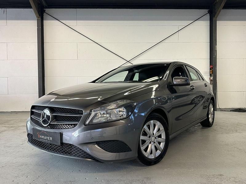 Gebraucht Mercedes A200 156 PS (114 kW) 2013 Grau Kleinwagen