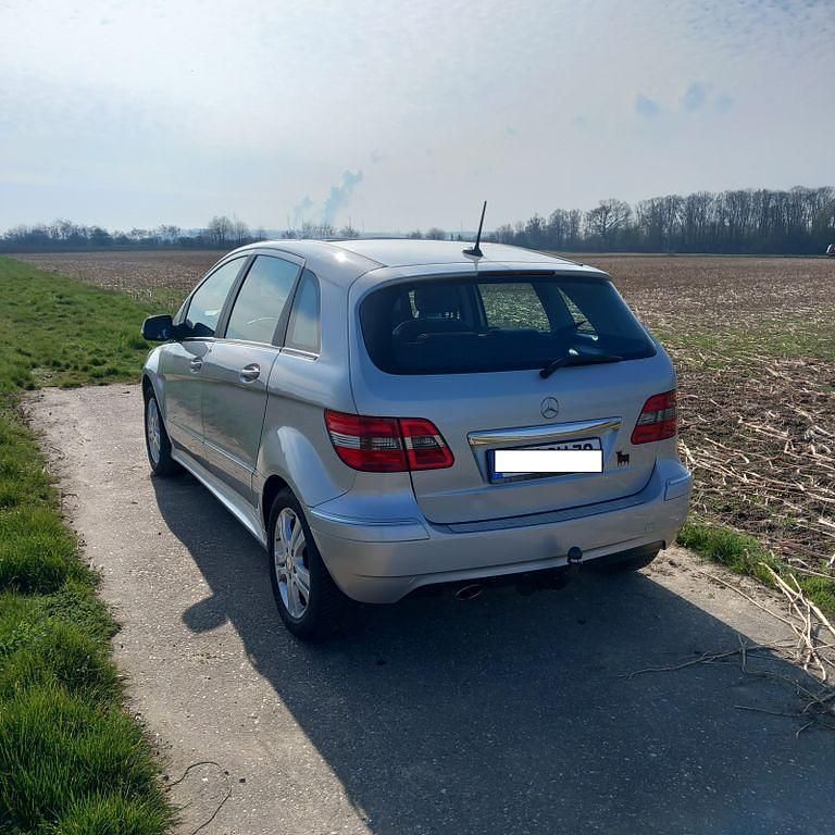 Second-hand Mercedes B150 95 CP (69 kW) 2009 Argintiu Monovolum