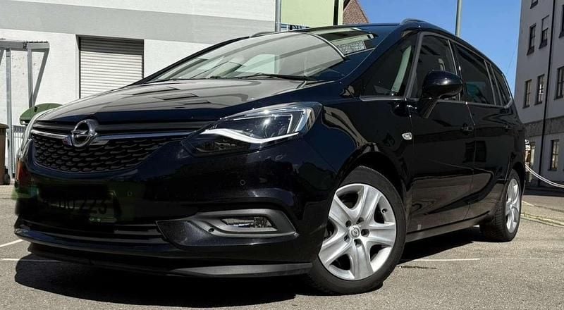 Schwarz Gebraucht 2018 Opel Zafira Van / Kleinbus | 14.500 € (Guter Preis) - Bild 1/4
