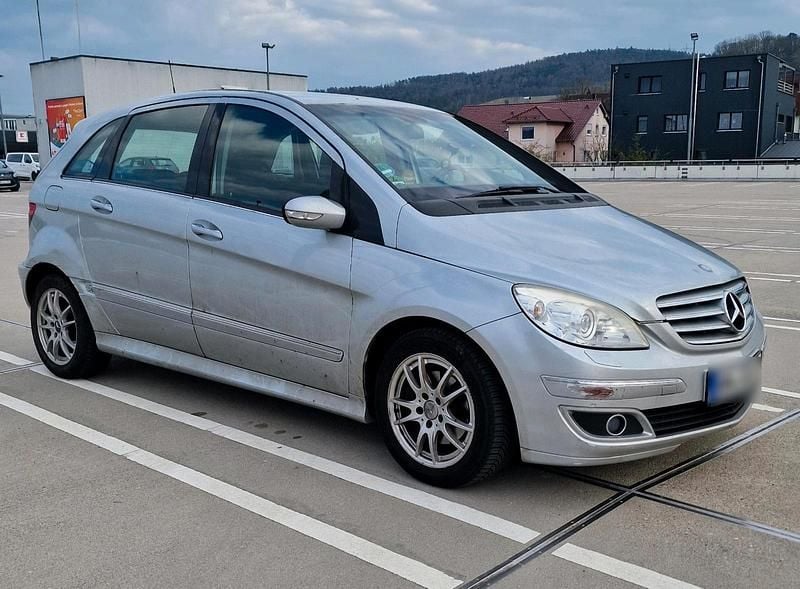 Gebraucht Mercedes B200 135 PS (99 kW) 2005 Van / Kleinbus