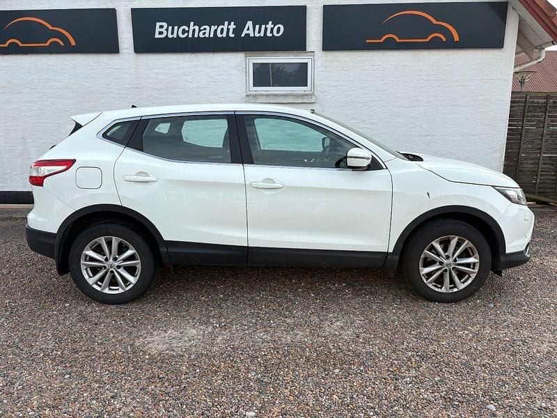 Weiß Gebraucht 2016 Nissan Qashqai Acenta SUV | 7.500 € (Superpreis) - Bild 1/4