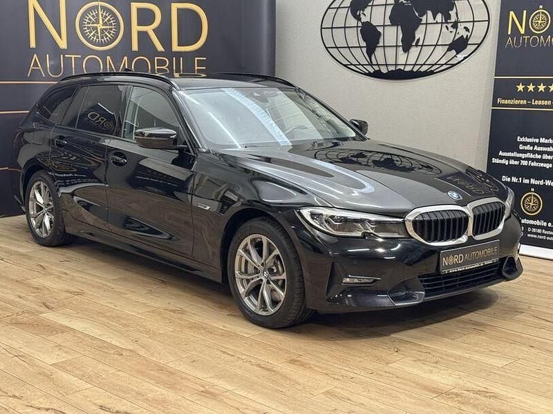 Gebraucht BMW 330e Sport Line 252 PS (185 kW) 2022 Schwarz Kombi
