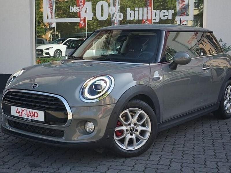 Gebraucht Mini Cooper 136 PS (100 kW) 2019 Moonwalk grau (metallic) Kleinwagen