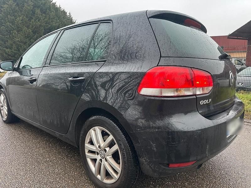 Gebraucht VW Golf 105 PS (77 kW) 2012 Schwarz Limousine