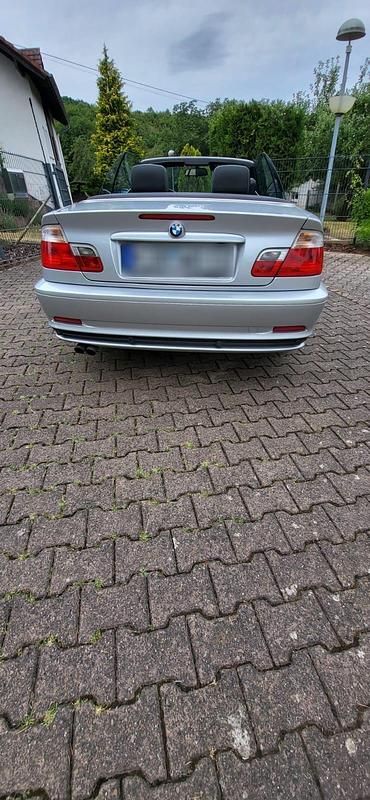 Gebraucht BMW 320 170 PS (125 kW) 2002 Silber Cabrio