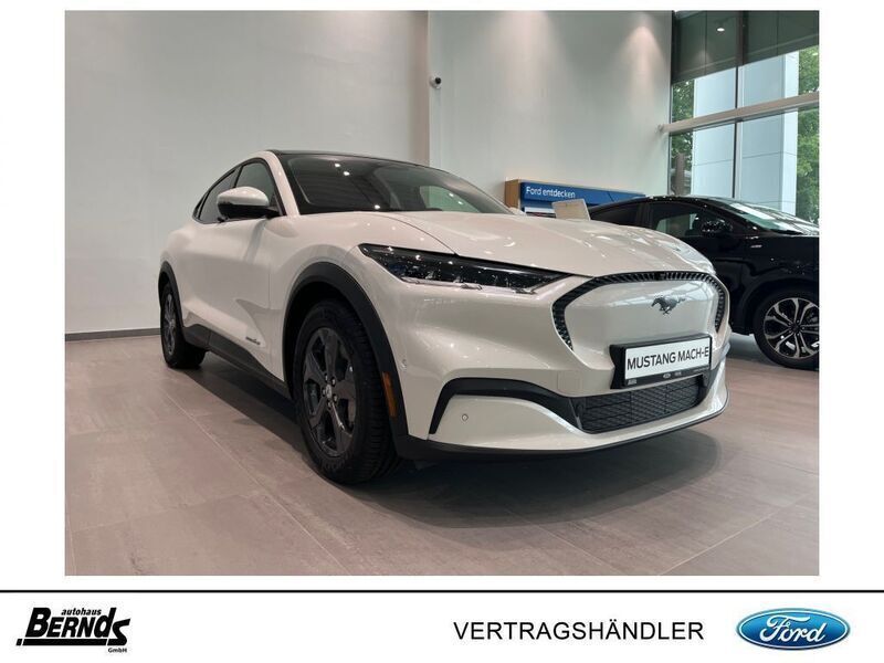Starwhite platinium metallic Gebraucht 2022 Ford Mustang Mach-E SUV | 40.889 € (Teuer) - Bild 1/4
