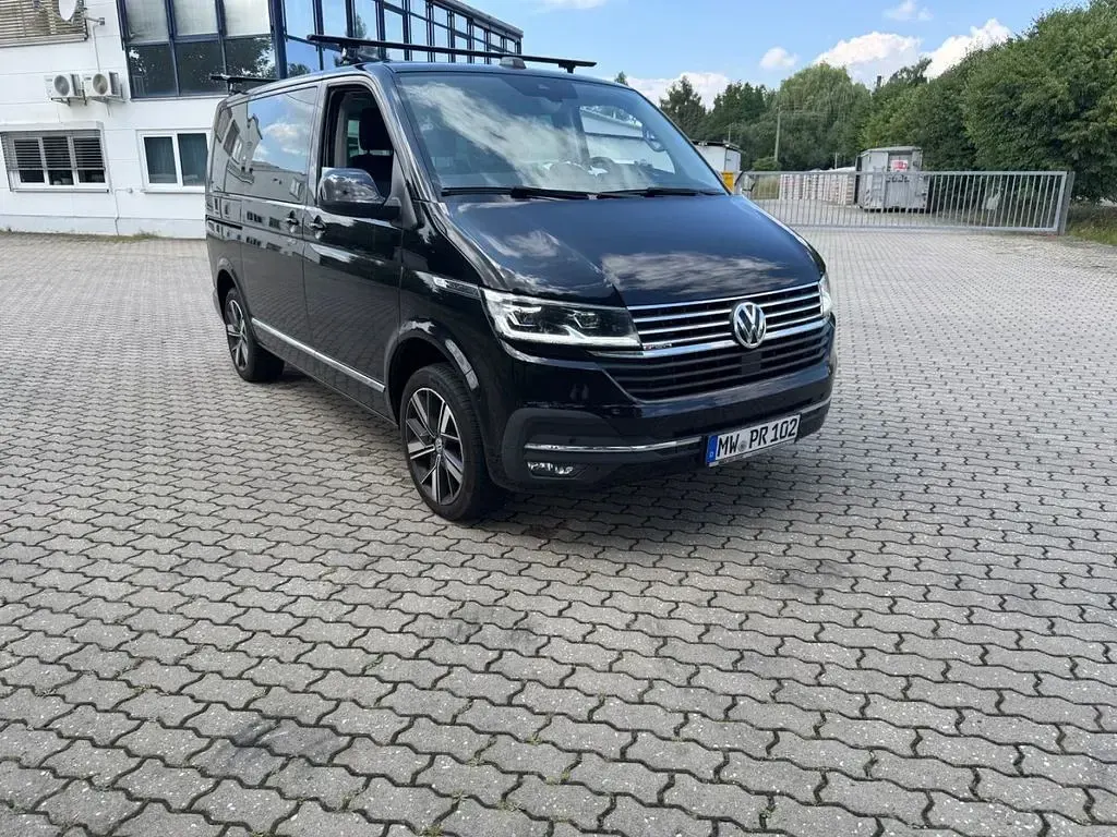 Gebraucht VW Multivan 204 PS (150 kW) 2021 Schwarz Van / Kleinbus