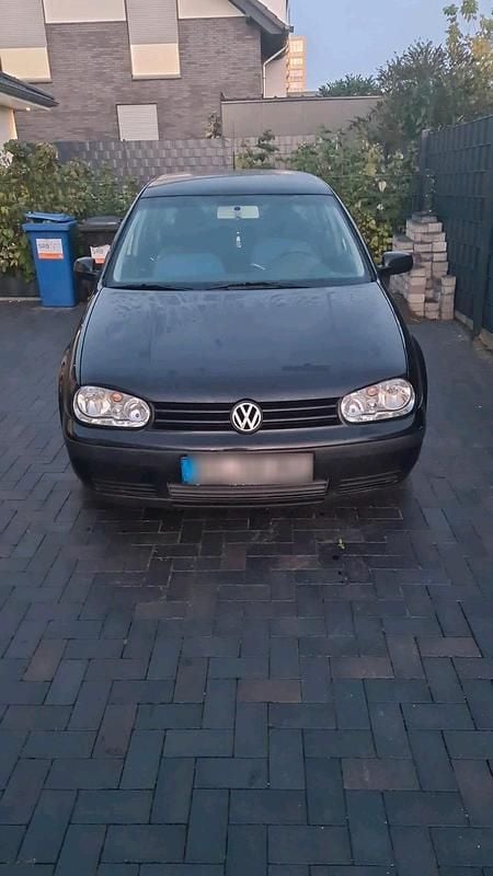 Gebraucht VW Golf IV 101 PS (74 kW) 2002 Schwarz Kleinwagen