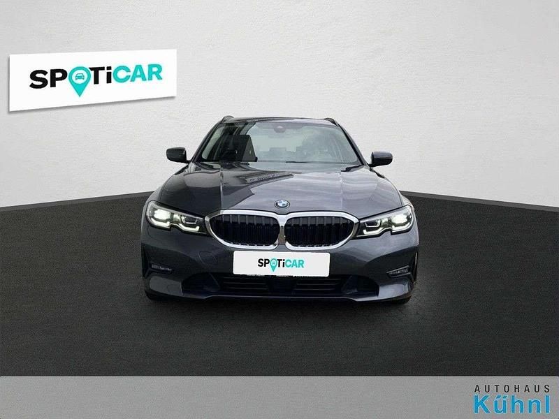 Gebraucht BMW 320 Advantage 190 PS (139 kW) 2021 Mineralgrau metallic Kombi