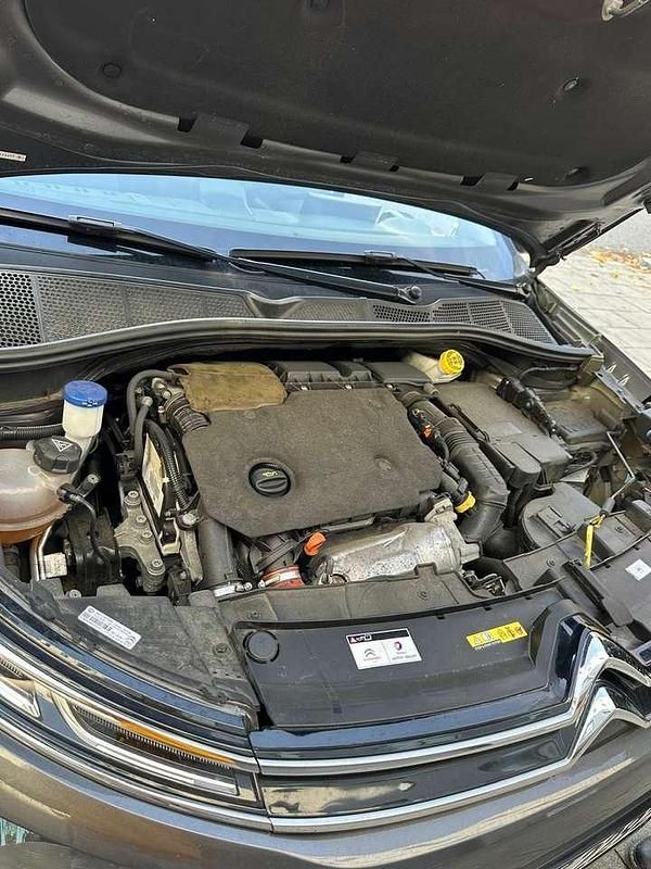 Gebraucht Citroën C4 Cactus 99 PS (72 kW) 2018 Grau Kleinwagen