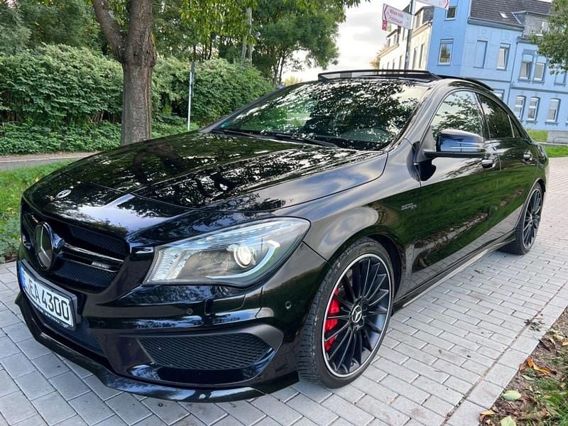 Schwarz Gebraucht 2016 Mercedes CLA45 AMG AMG Coupé | 26.999 € (Guter Preis) - Bild 1/4