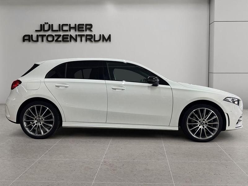 Gebraucht Mercedes A250 AMG line 160 PS (117 kW) 2022 Weiß Limousine