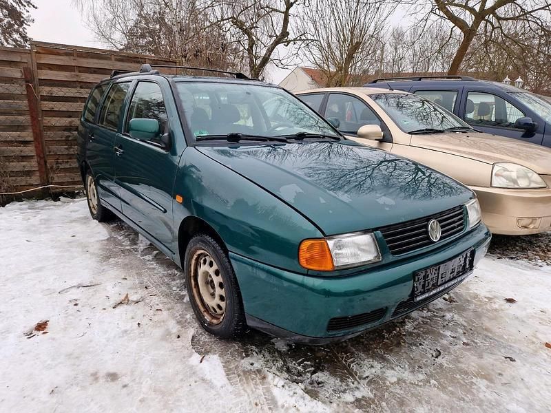 Gebraucht VW Polo 60 PS (44 kW) 1997 Grün Kombi