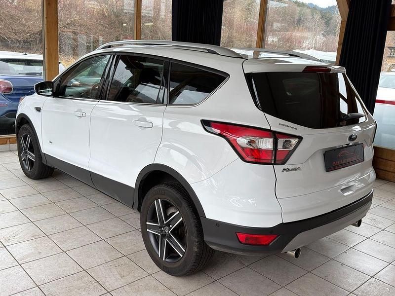 Gebraucht Ford Kuga Titanium 150 PS (110 kW) 2016 SUV