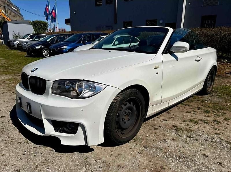 Weiß Gebraucht 2010 BMW 118 Cabriolet Cabrio | 6.950 € (Guter Preis) - Bild 1/4