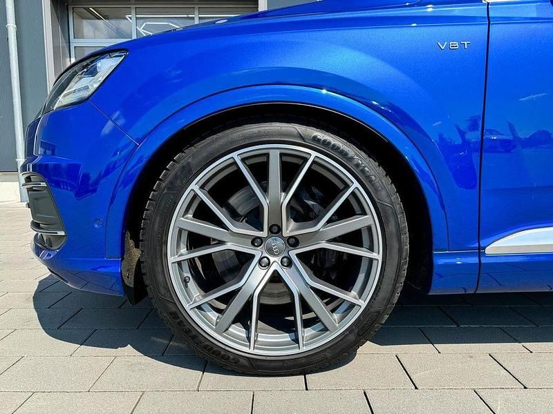 Gebraucht Audi SQ7 Sport 435 PS (319 kW) 2017 Sepangblau SUV