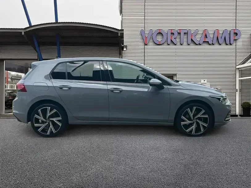 Second-hand VW Golf VIII Style 218 CP (160 kW) 2021 Gri Berlinǎ