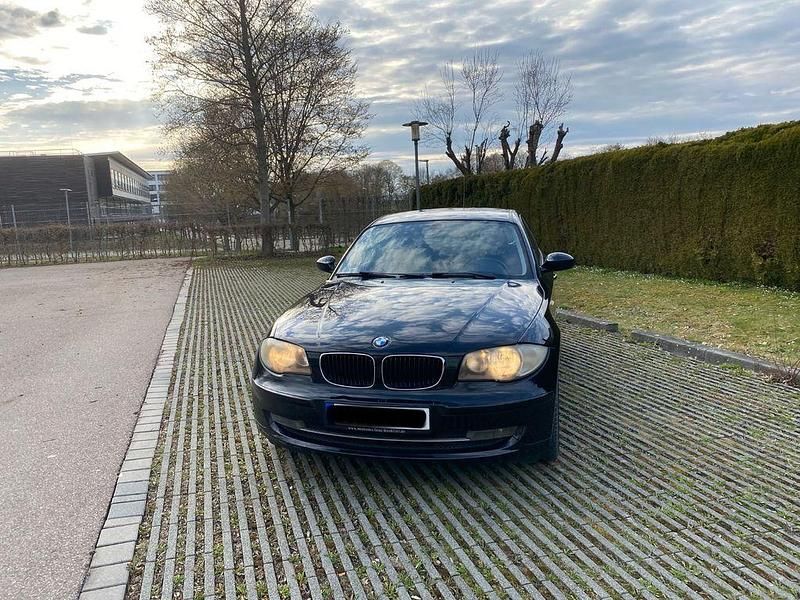 Second-hand BMW 116 122 CP (89 kW) 2008 Negru Hatchback
