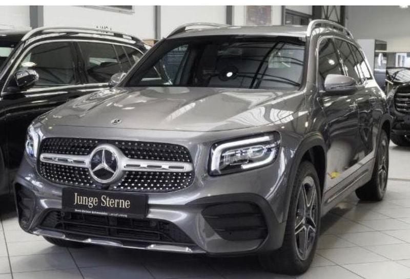 Gebraucht Mercedes GLB200 AMG 150 PS (110 kW) 2023 Grau SUV