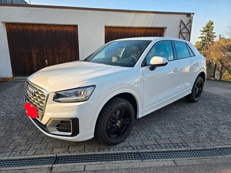 Gebraucht Audi Q2 Sport 116 PS (85 kW) 2017 Weiß SUV