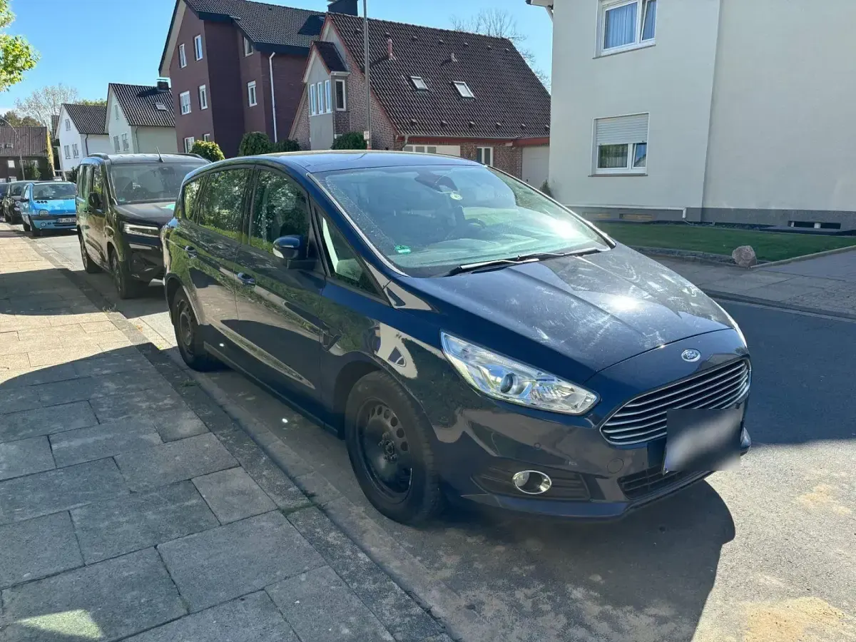 Gebraucht Ford S-MAX Business Edition 150 PS (110 kW) 2017 Blau Van / Kleinbus