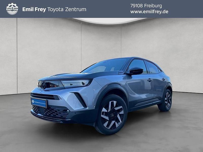 Kontrast grau metallic Gebraucht 2023 Opel Mokka SUV | 18.490 € (Guter Preis) - Bild 1/4