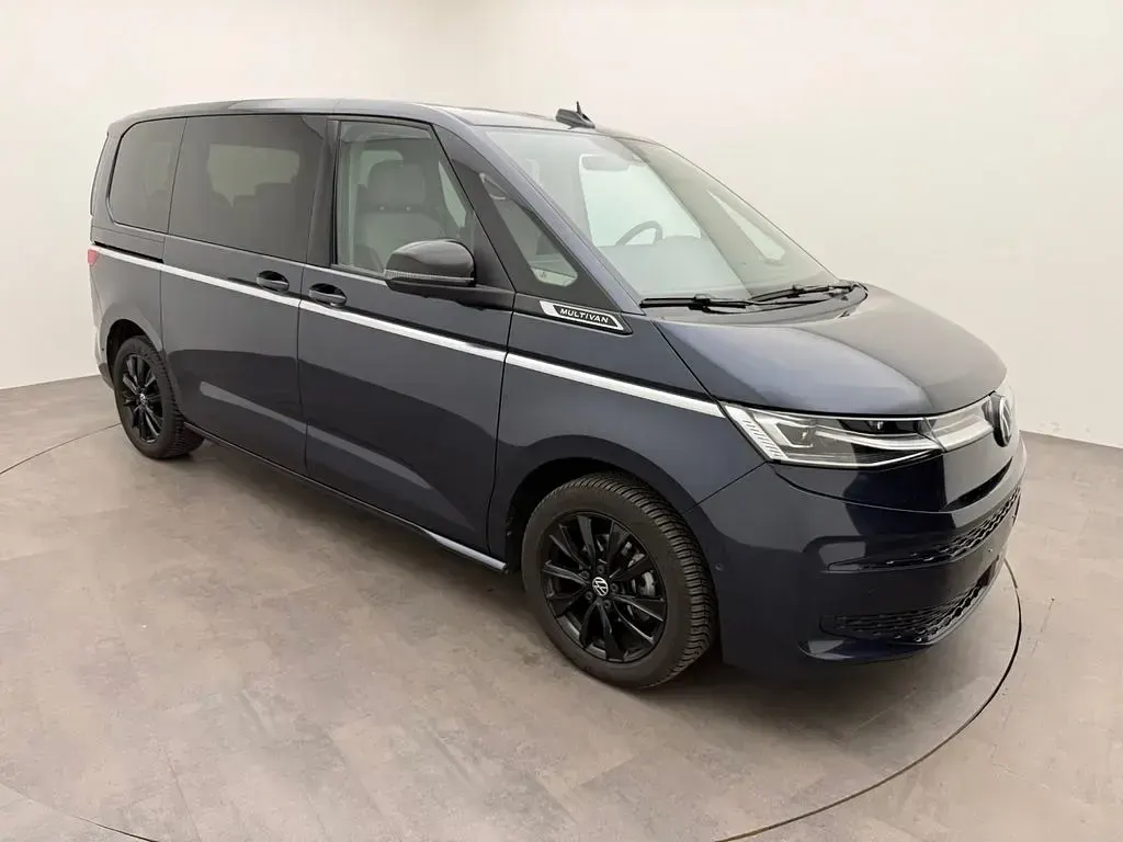 Gebraucht VW Multivan Style 150 PS (110 kW) 2025 Blau Van / Kleinbus