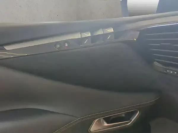 Używany DS Automobiles DS4 Performance 131 KM (96 kW) 2023 Czerwony SUV