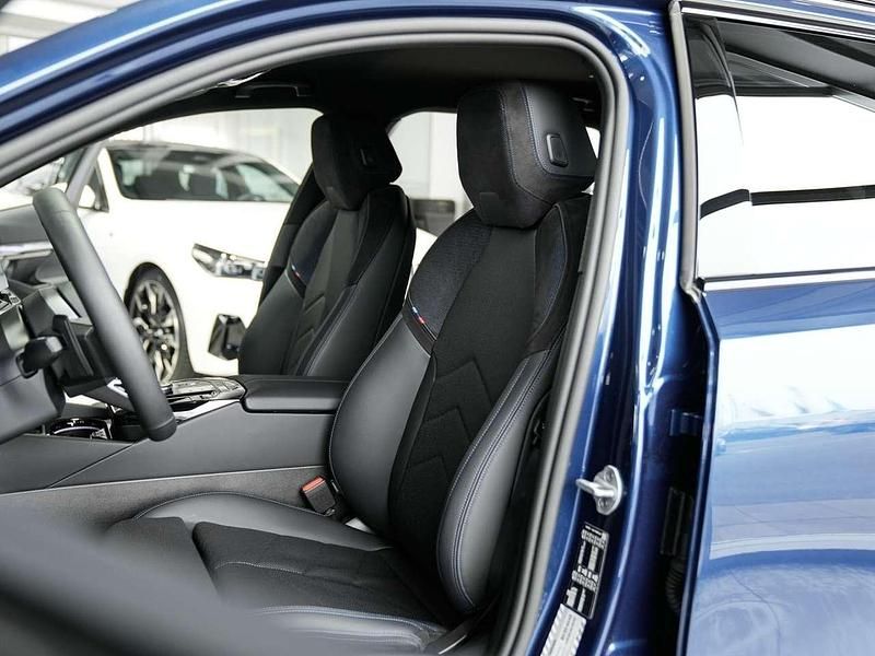 Gebraucht BMW 520 M Sport 208 PS (152 kW) 2025 Blau Kombi